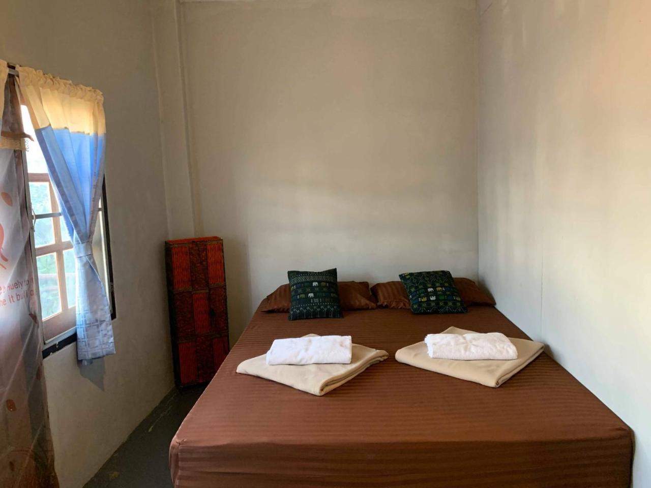 Hostel J Giant *